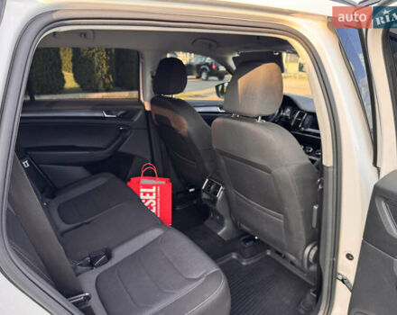 Белый Шкода Kodiaq, объемом двигателя 1.98 л и пробегом 201 тыс. км за 19500 $, фото 20 на Automoto.ua