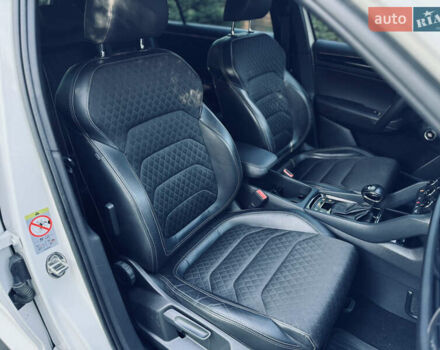 Білий Шкода Kodiaq, об'ємом двигуна 1.97 л та пробігом 256 тис. км за 24999 $, фото 39 на Automoto.ua