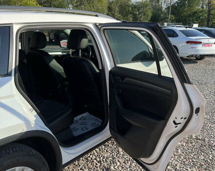 Білий Шкода Kodiaq, об'ємом двигуна 1.98 л та пробігом 255 тис. км за 20000 $, фото 17 на Automoto.ua