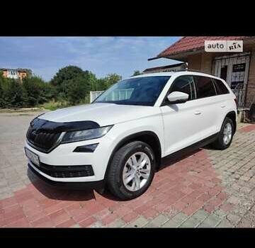 Білий Шкода Kodiaq, об'ємом двигуна 1.97 л та пробігом 287 тис. км за 21950 $, фото 3 на Automoto.ua