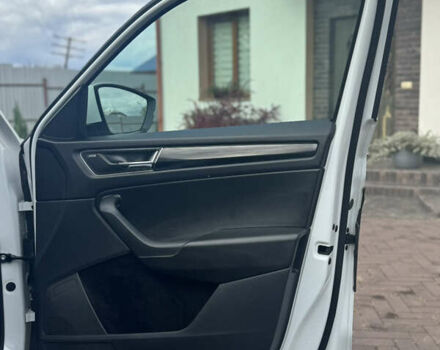 Белый Шкода Kodiaq, объемом двигателя 1.97 л и пробегом 169 тыс. км за 26999 $, фото 39 на Automoto.ua