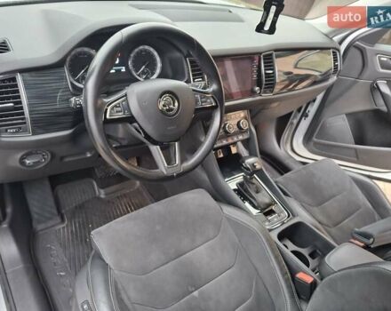 Белый Шкода Kodiaq, объемом двигателя 2 л и пробегом 198 тыс. км за 23999 $, фото 15 на Automoto.ua