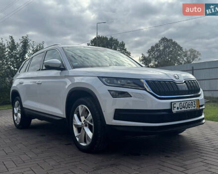 Белый Шкода Kodiaq, объемом двигателя 1.97 л и пробегом 169 тыс. км за 26999 $, фото 19 на Automoto.ua