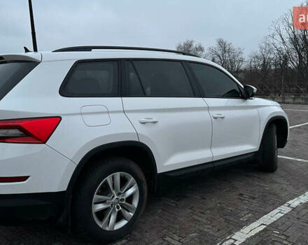Білий Шкода Kodiaq, об'ємом двигуна 2 л та пробігом 253 тис. км за 17700 $, фото 14 на Automoto.ua