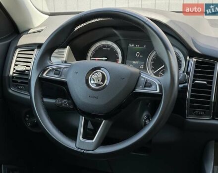 Белый Шкода Kodiaq, объемом двигателя 1.97 л и пробегом 170 тыс. км за 26900 $, фото 23 на Automoto.ua
