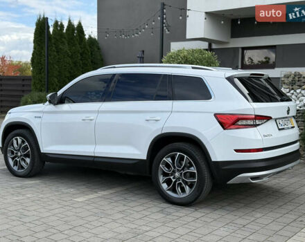 Белый Шкода Kodiaq, объемом двигателя 1.97 л и пробегом 230 тыс. км за 26999 $, фото 29 на Automoto.ua