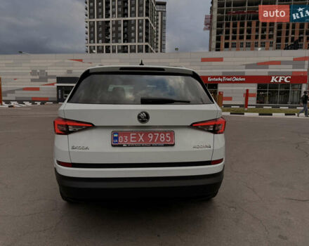 Белый Шкода Kodiaq, объемом двигателя 0 л и пробегом 377 тыс. км за 22500 $, фото 5 на Automoto.ua