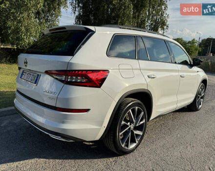 Белый Шкода Kodiaq, объемом двигателя 1.97 л и пробегом 200 тыс. км за 30800 $, фото 3 на Automoto.ua