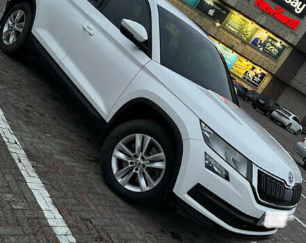 Білий Шкода Kodiaq, об'ємом двигуна 2 л та пробігом 253 тис. км за 17700 $, фото 15 на Automoto.ua