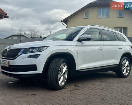 Белый Шкода Kodiaq, объемом двигателя 1.97 л и пробегом 169 тыс. км за 26999 $, фото 7 на Automoto.ua
