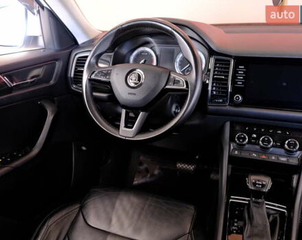 Белый Шкода Kodiaq, объемом двигателя 2 л и пробегом 170 тыс. км за 23900 $, фото 56 на Automoto.ua