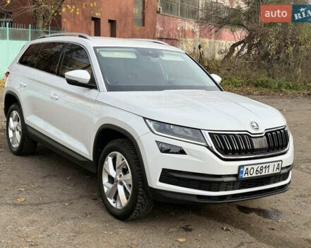 Белый Шкода Kodiaq, объемом двигателя 1.97 л и пробегом 263 тыс. км за 23800 $, фото 25 на Automoto.ua