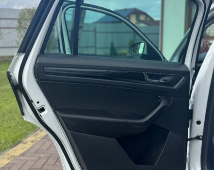 Белый Шкода Kodiaq, объемом двигателя 1.97 л и пробегом 169 тыс. км за 26999 $, фото 41 на Automoto.ua