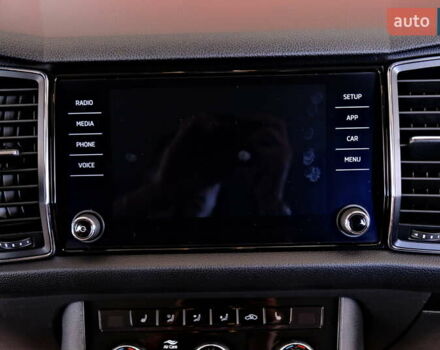 Белый Шкода Kodiaq, объемом двигателя 2 л и пробегом 170 тыс. км за 23900 $, фото 28 на Automoto.ua