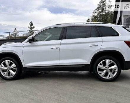 Белый Шкода Kodiaq, объемом двигателя 1.97 л и пробегом 135 тыс. км за 34300 $, фото 18 на Automoto.ua