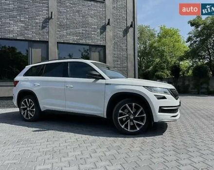 Белый Шкода Kodiaq, объемом двигателя 1.97 л и пробегом 185 тыс. км за 31500 $, фото 22 на Automoto.ua