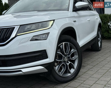 Белый Шкода Kodiaq, объемом двигателя 1.97 л и пробегом 230 тыс. км за 26999 $, фото 5 на Automoto.ua