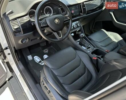 Белый Шкода Kodiaq, объемом двигателя 1.97 л и пробегом 170 тыс. км за 26900 $, фото 25 на Automoto.ua