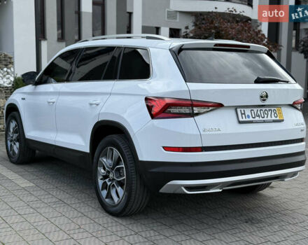 Белый Шкода Kodiaq, объемом двигателя 1.97 л и пробегом 230 тыс. км за 26999 $, фото 21 на Automoto.ua