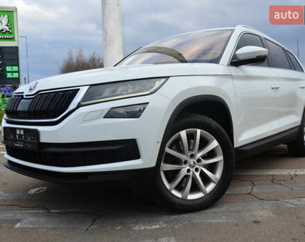 Білий Шкода Kodiaq, об'ємом двигуна 2 л та пробігом 285 тис. км за 25950 $, фото 8 на Automoto.ua
