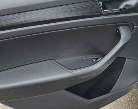 Белый Шкода Kodiaq, объемом двигателя 1.98 л и пробегом 99 тыс. км за 23600 $, фото 30 на Automoto.ua