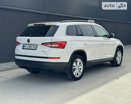 Білий Шкода Kodiaq, об'ємом двигуна 2 л та пробігом 99 тис. км за 27500 $, фото 7 на Automoto.ua