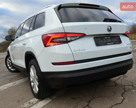 Білий Шкода Kodiaq, об'ємом двигуна 2 л та пробігом 245 тис. км за 26750 $, фото 26 на Automoto.ua