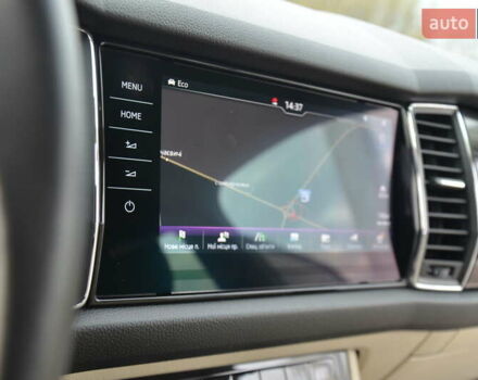 Білий Шкода Kodiaq, об'ємом двигуна 2 л та пробігом 285 тис. км за 25950 $, фото 49 на Automoto.ua