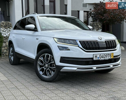 Белый Шкода Kodiaq, объемом двигателя 1.97 л и пробегом 230 тыс. км за 26999 $, фото 14 на Automoto.ua