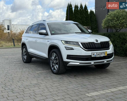 Белый Шкода Kodiaq, объемом двигателя 1.97 л и пробегом 230 тыс. км за 26999 $, фото 34 на Automoto.ua