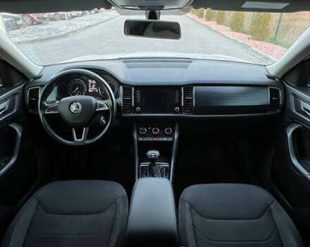 Белый Шкода Kodiaq, объемом двигателя 1.98 л и пробегом 209 тыс. км за 20400 $, фото 48 на Automoto.ua