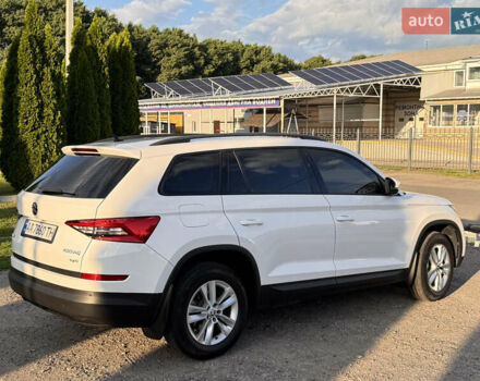 Белый Шкода Kodiaq, объемом двигателя 1.98 л и пробегом 201 тыс. км за 19500 $, фото 9 на Automoto.ua