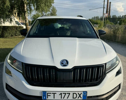 Белый Шкода Kodiaq, объемом двигателя 1.97 л и пробегом 200 тыс. км за 30800 $, фото 7 на Automoto.ua