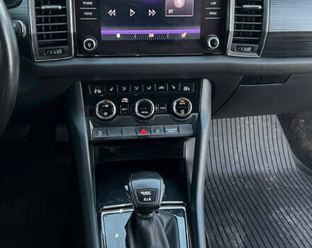 Белый Шкода Kodiaq, объемом двигателя 1.98 л и пробегом 209 тыс. км за 20400 $, фото 43 на Automoto.ua