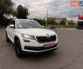 Белый Шкода Kodiaq, объемом двигателя 0 л и пробегом 377 тыс. км за 22500 $, фото 3 на Automoto.ua