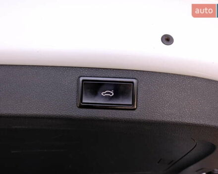 Белый Шкода Kodiaq, объемом двигателя 2 л и пробегом 170 тыс. км за 23900 $, фото 68 на Automoto.ua
