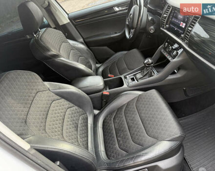 Белый Шкода Kodiaq, объемом двигателя 1.97 л и пробегом 263 тыс. км за 23800 $, фото 32 на Automoto.ua