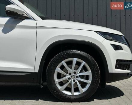 Белый Шкода Kodiaq, объемом двигателя 1.97 л и пробегом 170 тыс. км за 26900 $, фото 6 на Automoto.ua