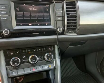 Білий Шкода Kodiaq, об'ємом двигуна 1.97 л та пробігом 287 тис. км за 21950 $, фото 4 на Automoto.ua