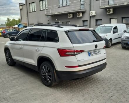 Шкода Kodiaq 2018 в Львове на Automoto.ua Белый Шкода Kodiaq, объемом двигателя 2 л и пробегом 254 тыс. км за 25000 $, фото 1 на Automoto.ua