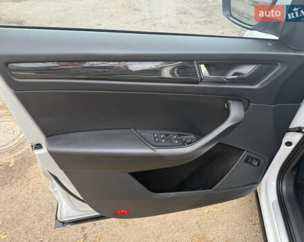 Белый Шкода Kodiaq, объемом двигателя 1.97 л и пробегом 263 тыс. км за 23800 $, фото 37 на Automoto.ua