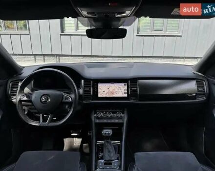 Белый Шкода Kodiaq, объемом двигателя 1.97 л и пробегом 185 тыс. км за 31500 $, фото 37 на Automoto.ua