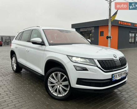 Белый Шкода Kodiaq, объемом двигателя 1.97 л и пробегом 229 тыс. км за 23509 $, фото 4 на Automoto.ua