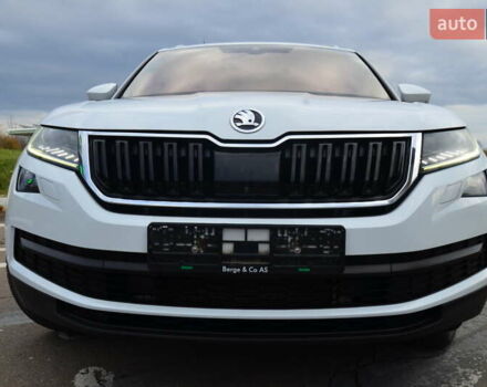 Білий Шкода Kodiaq, об'ємом двигуна 2 л та пробігом 245 тис. км за 26750 $, фото 6 на Automoto.ua
