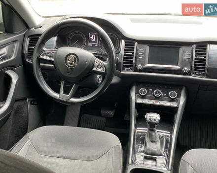 Белый Шкода Kodiaq, объемом двигателя 1.98 л и пробегом 252 тыс. км за 22500 $, фото 20 на Automoto.ua
