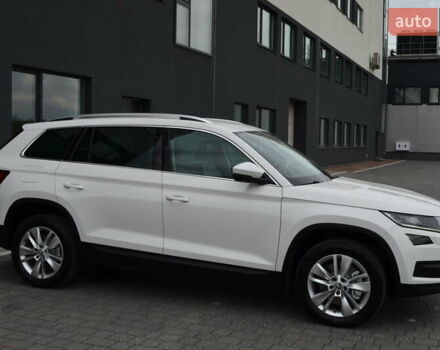 Білий Шкода Kodiaq, об'ємом двигуна 1.97 л та пробігом 197 тис. км за 26571 $, фото 2 на Automoto.ua