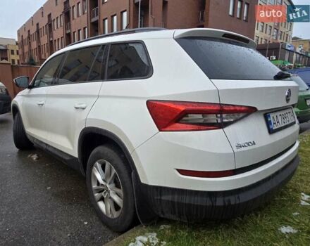 Белый Шкода Kodiaq, объемом двигателя 1.98 л и пробегом 99 тыс. км за 23600 $, фото 1 на Automoto.ua