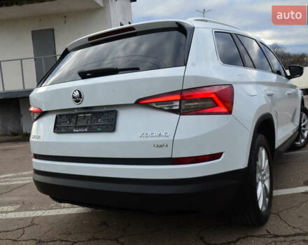 Білий Шкода Kodiaq, об'ємом двигуна 2 л та пробігом 285 тис. км за 25950 $, фото 30 на Automoto.ua