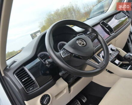 Білий Шкода Kodiaq, об'ємом двигуна 2 л та пробігом 285 тис. км за 25950 $, фото 35 на Automoto.ua