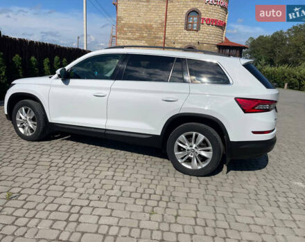 Білий Шкода Kodiaq, об'ємом двигуна 1.97 л та пробігом 98 тис. км за 28900 $, фото 37 на Automoto.ua
